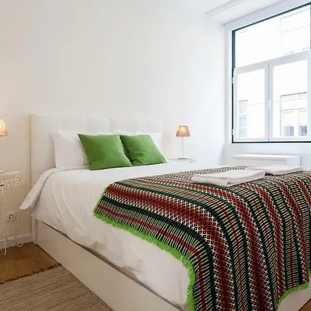 Central Downtown By Central Hill Apartments Апартаменты *